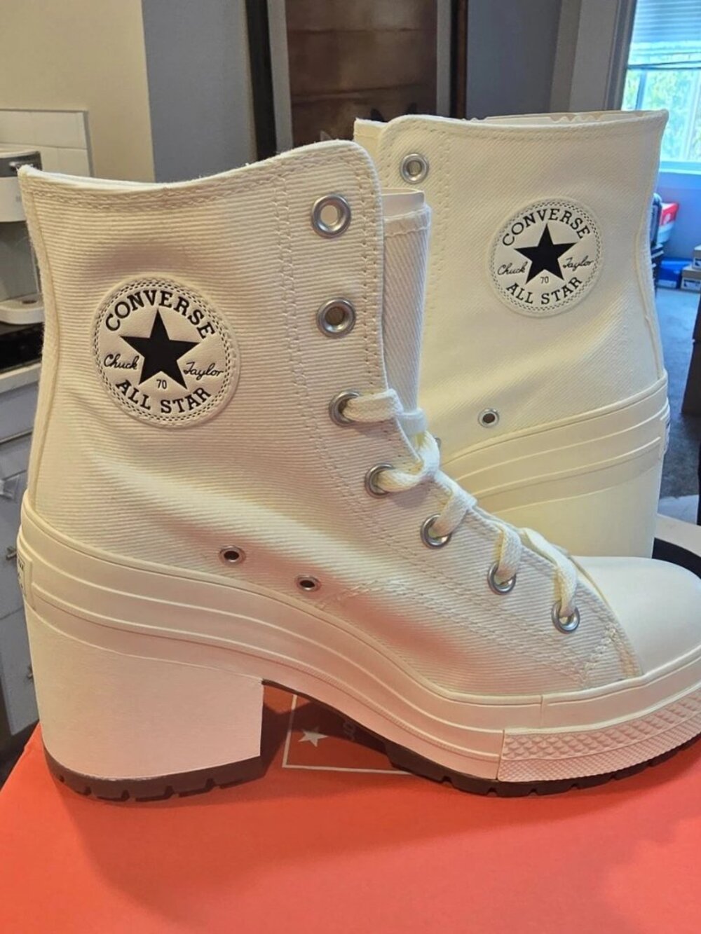 Converse Chuck 70 De Luxe Heel Shoe White Chunky Platform Women 10 A05348C New